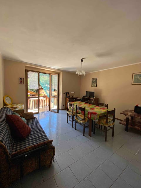 Apartment in the center of Cataeggio!