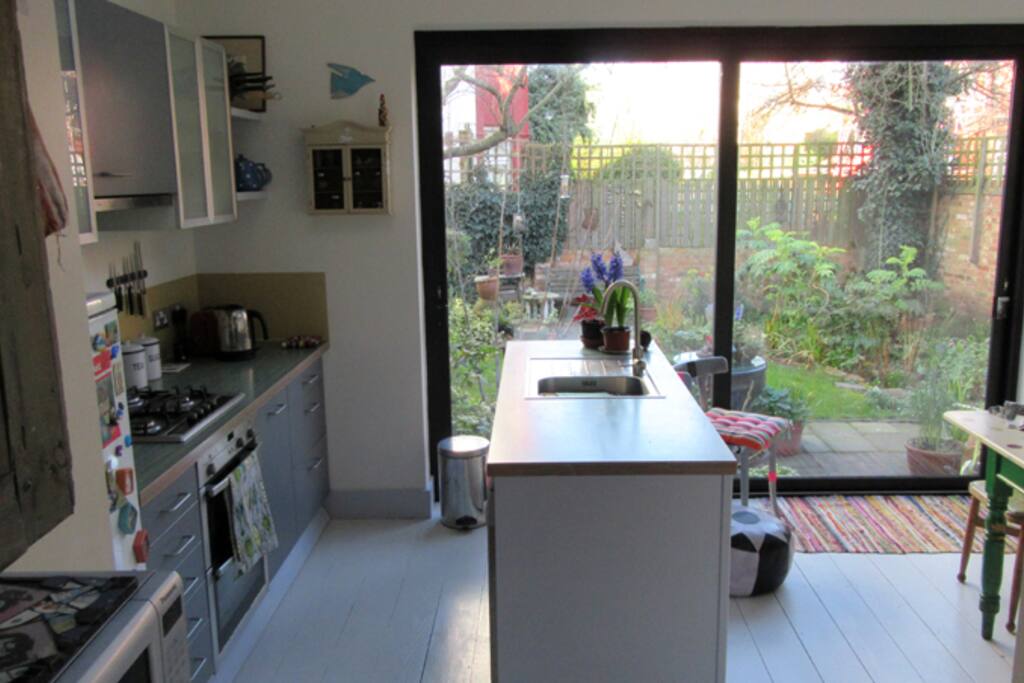 Kitchen dining room