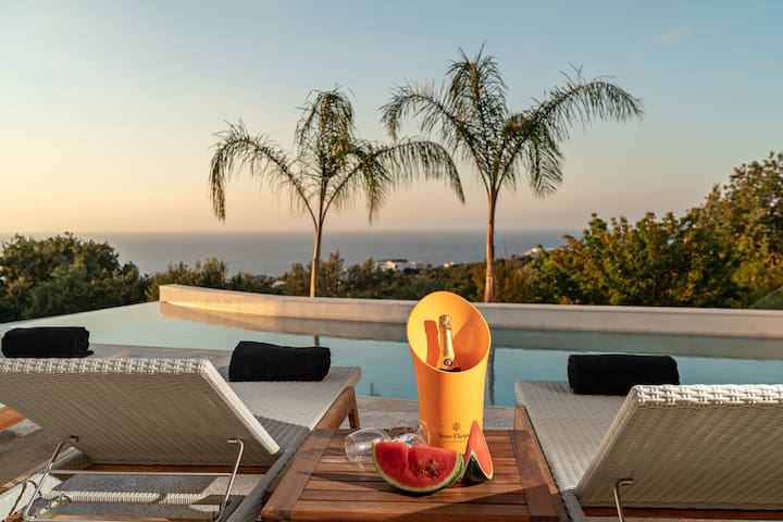 SeaView Family Haven in Green Bliss, Near Town