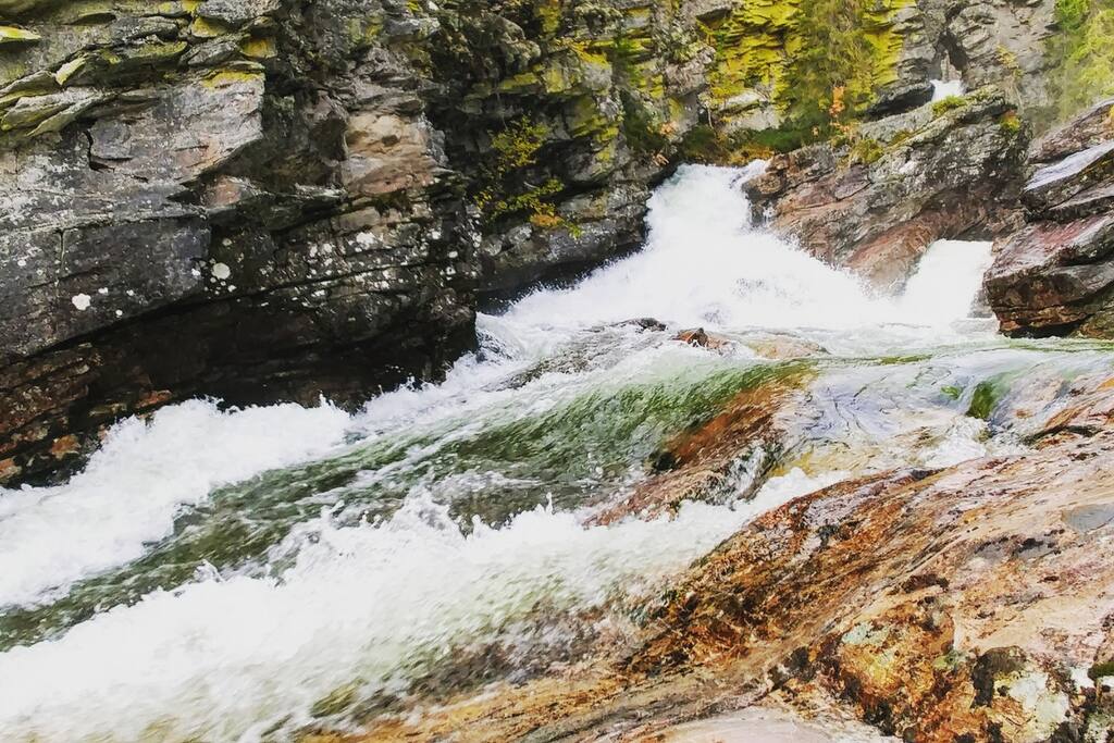 By Tegningfallet waterfall