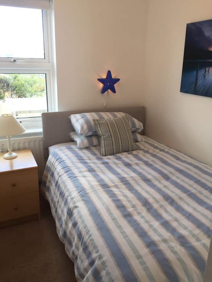 Dormitorio 3 con cama doble.