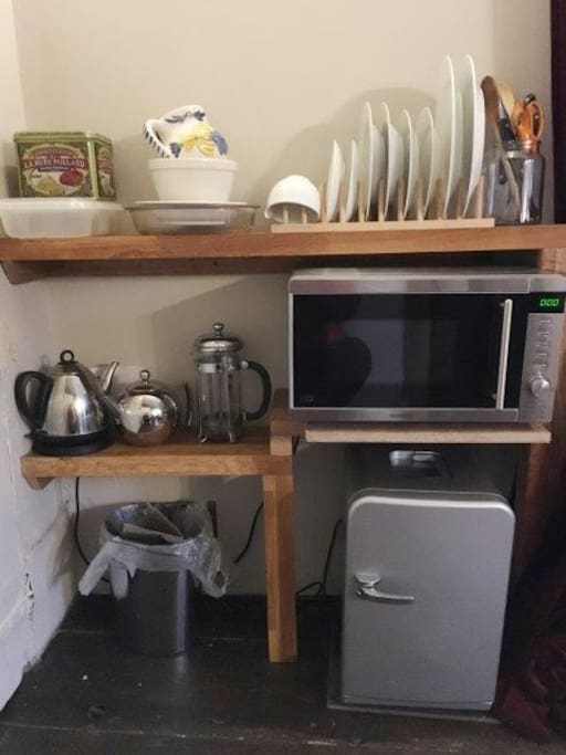 Microwave and Fridge