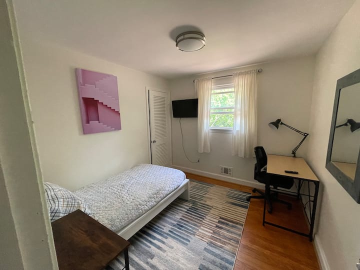 Little Gem in Adelphi near ARL & Adventist Health Houses for Rent in