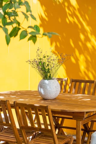 Alfama Central Apt With Open Air – Up to 30 guests gallery image 2