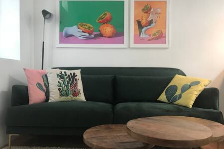 Cool, Fun, Beautiful Adobe Casita - Great location