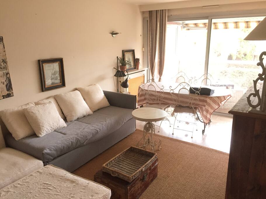Pièce principale (31 m2) donnant sur terrasse