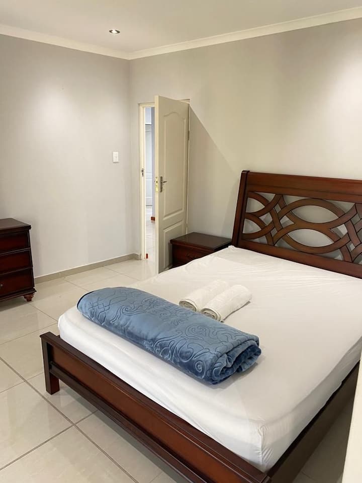 غرفة النوم 1