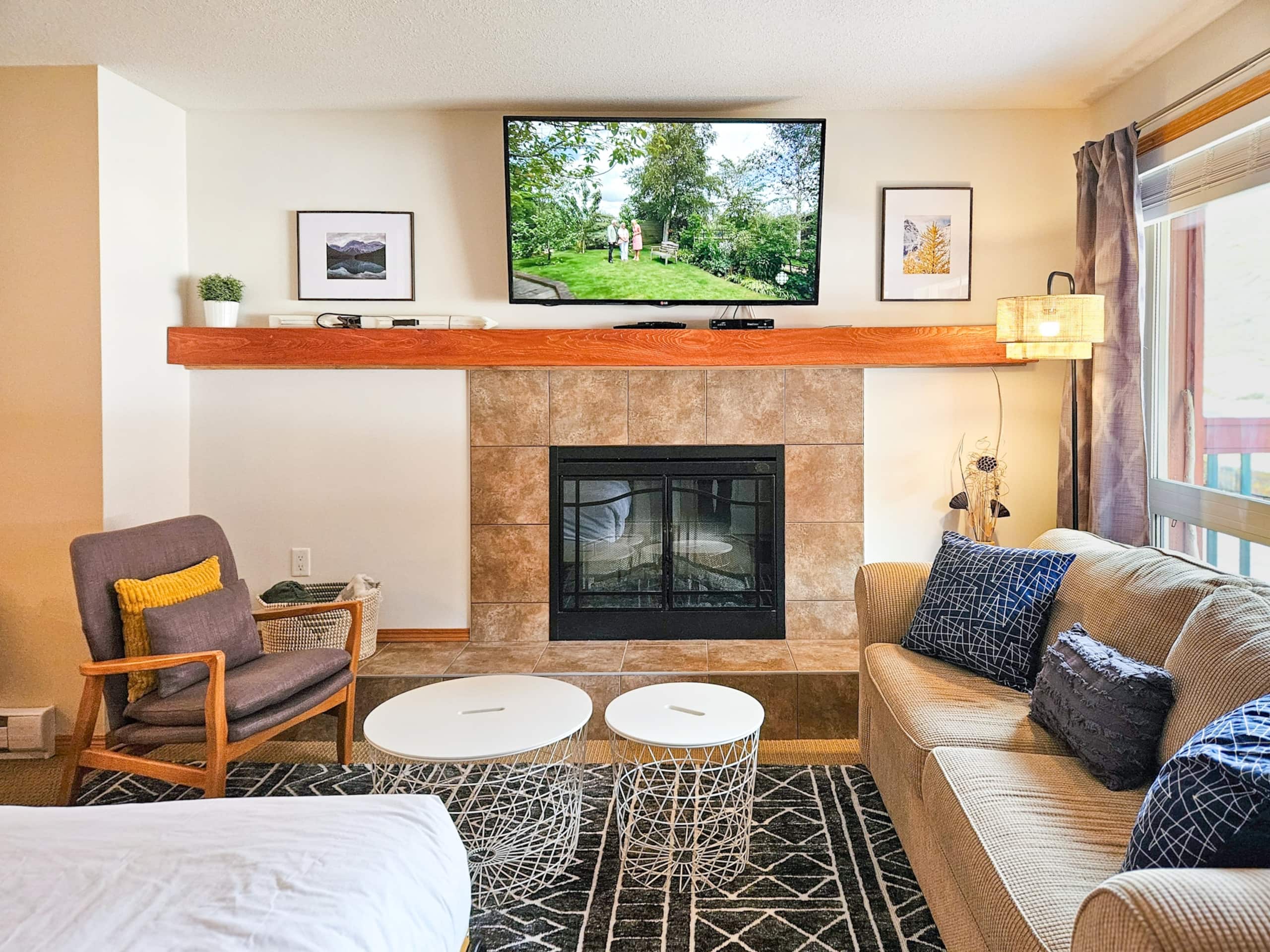 Beautiful Horsethief Studio with two Murphy beds - Photo 2