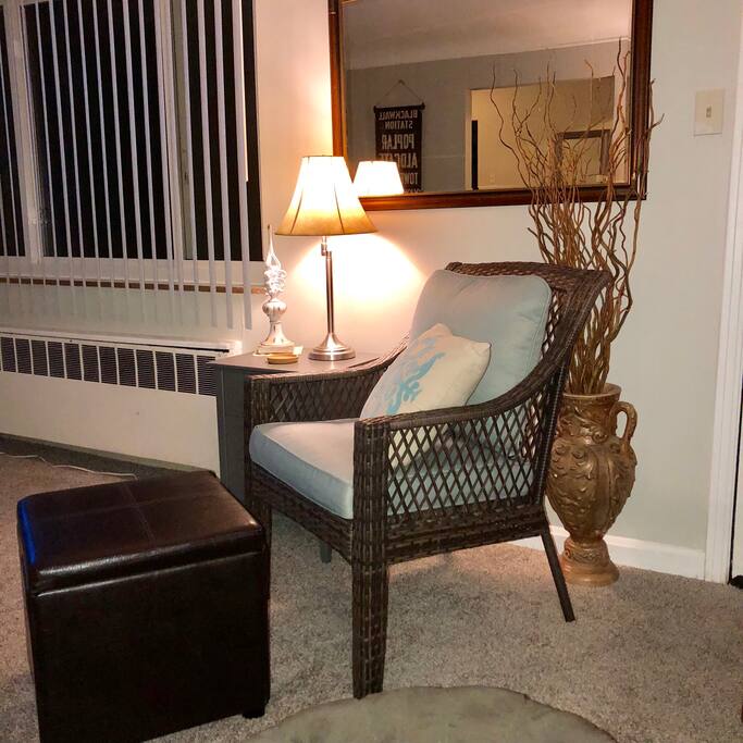 LIVING ROOM
Very spacious Living Room has a brand new Queen sofa-bed, with a Memory Foam mattress. Plenty of seating for your group to relax together & catch a game/movie on a 55 inch Smart TV.