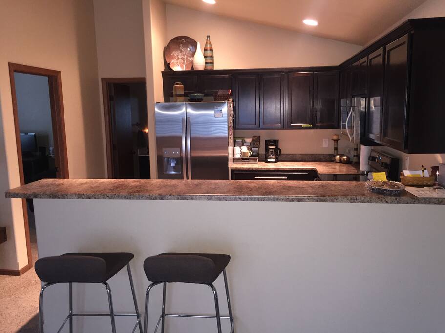 Counter bar eating space