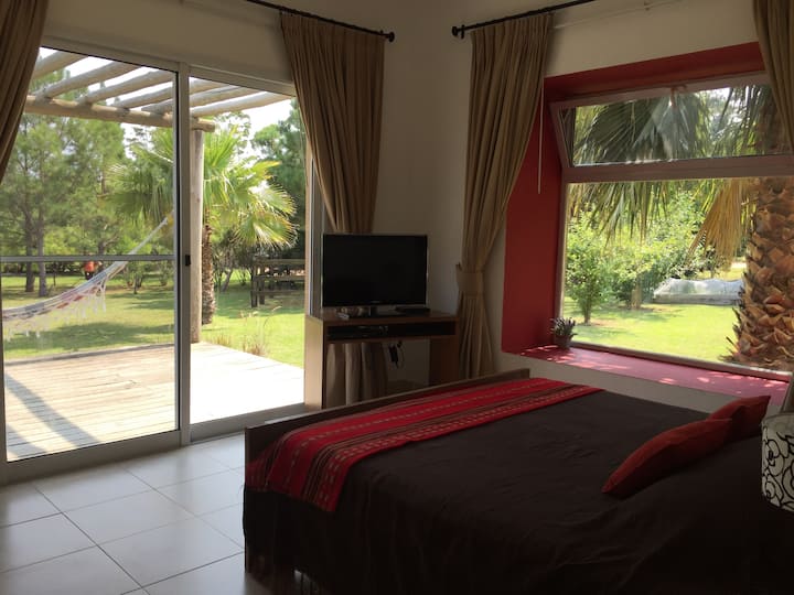 סוויטה עם יציאת דק