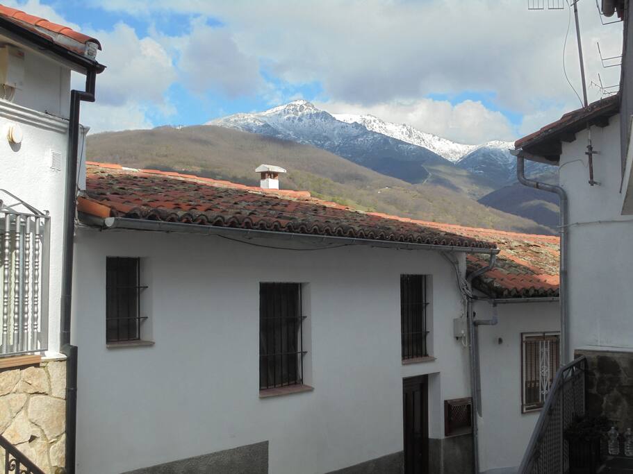 Fachada en invierno.