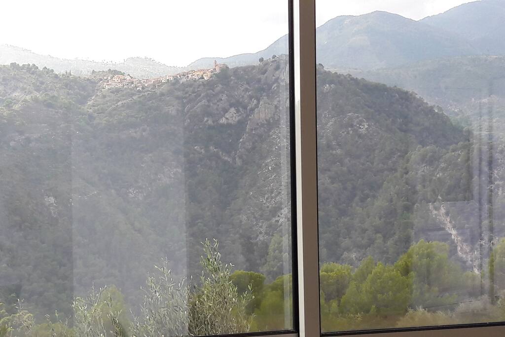 Vue de la salle à manger.