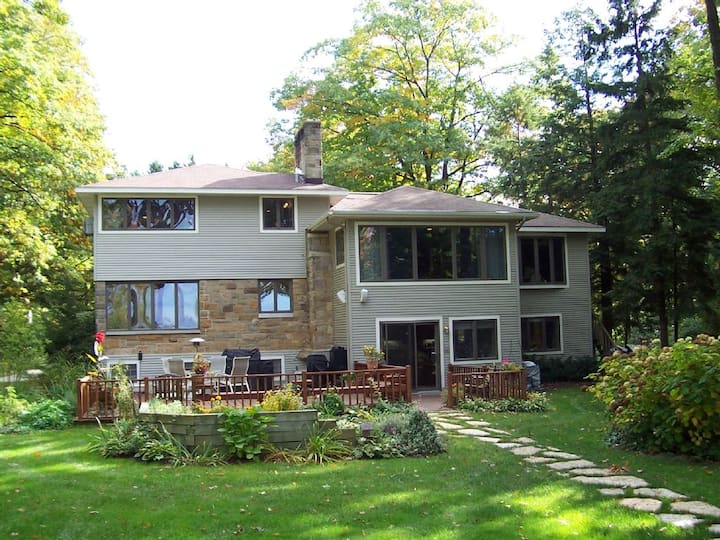 Luxury on Lake Michigan Houses for Rent in Norton Shores, Michigan