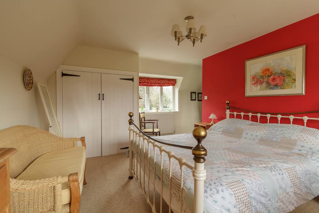 En-suite bedroom