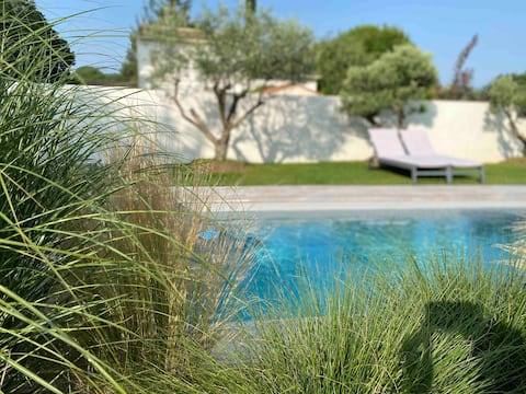 Beautiful villa with pool near Montpellier