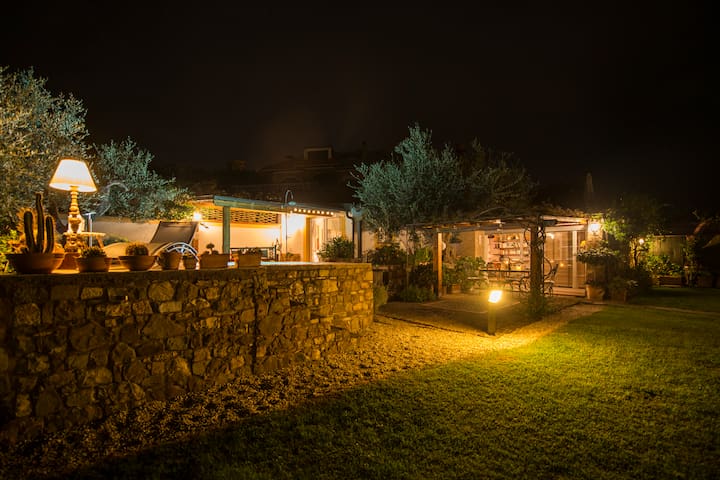 Entire home with 1 bedrooms in Imperia - Villa Annetta