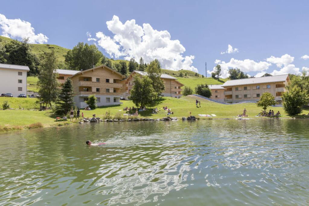 Out bathing lake (free entrance)
