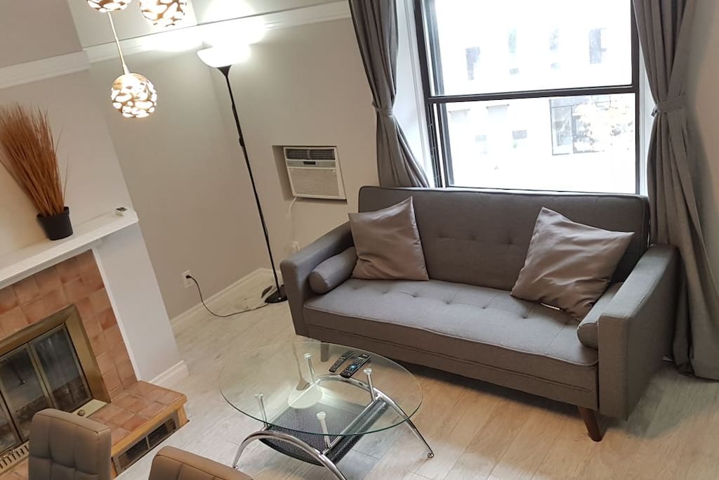 Spacious living room