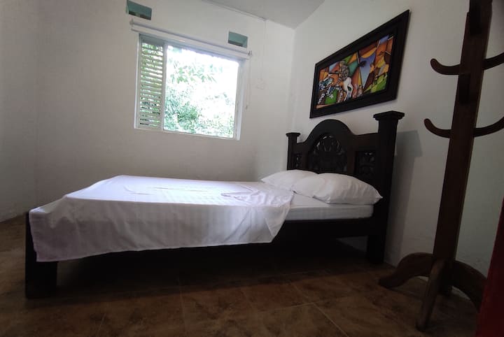 საძინებელი 1