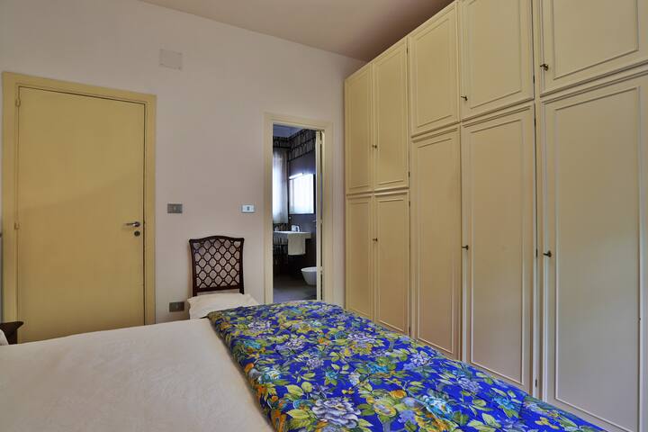 “Caravaggio 89” – free parking ! gallery image 5