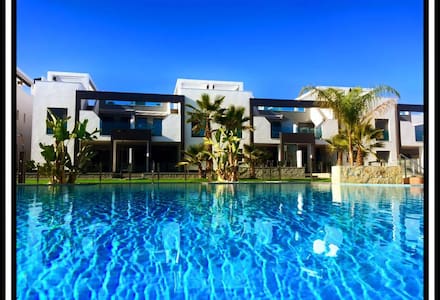 Top 20 cabo roig vacation rentals, vacation homes & condo rentals ... Dormitorios matrimonio roig muebles