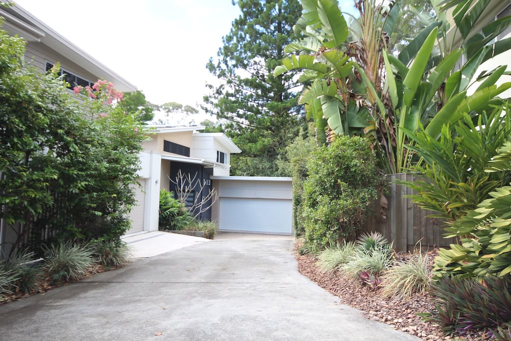 Set in a gated community of 6 houses
