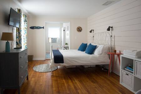 Bungalow by the Trail, Clearwater/Dunedin