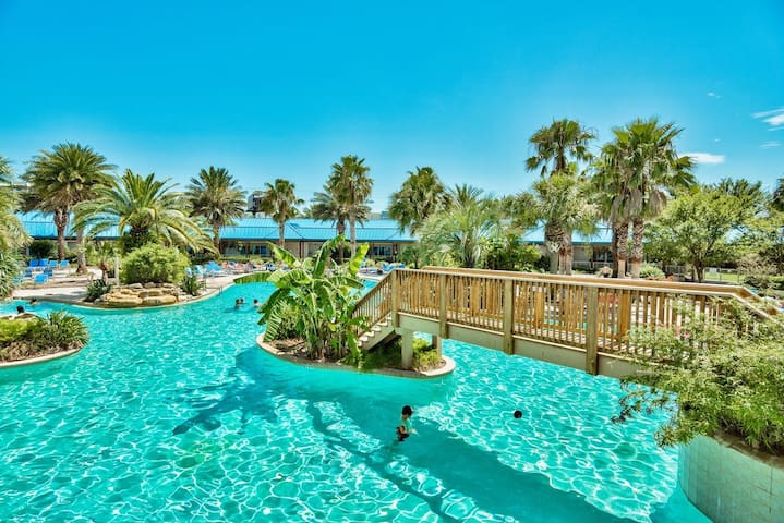 ⭐️ Emerald Paradise-9th floor Condo at the Palms⭐️