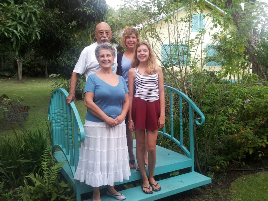Pilar and Xavier with a mother-daughter couple from Holland.