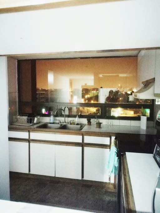 Kitchen with sight to the city