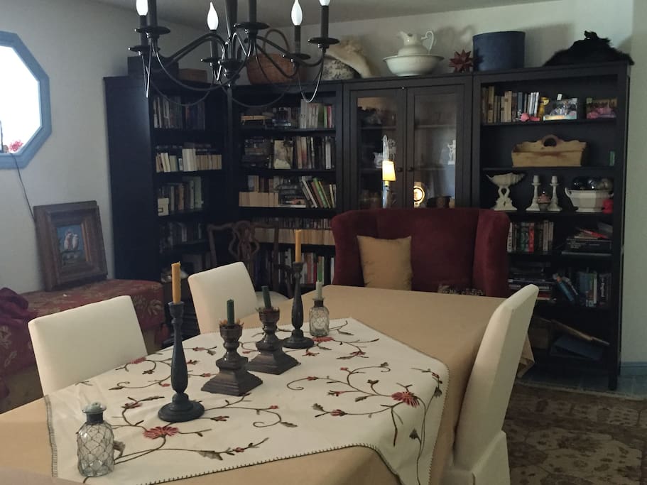 Dining Library