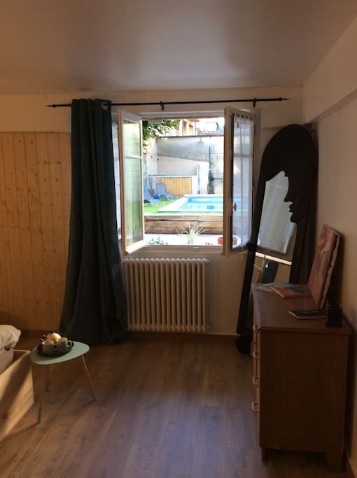 Vue sur la piscine de votre chambre