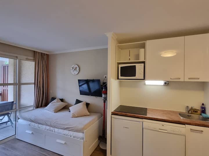 Obývačka, kuchyňa.