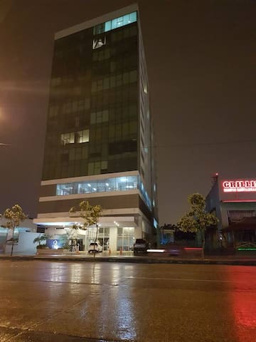 QUO LUXURY SUITE (1101) Diagonal Mall del Sol.