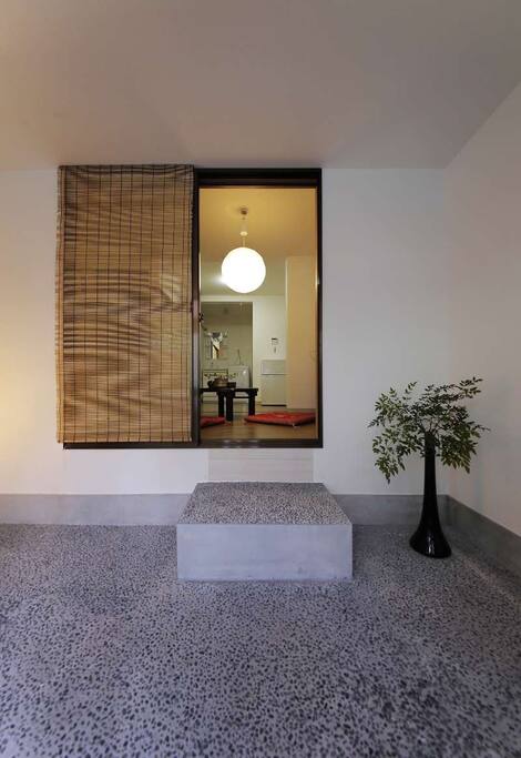 Entrance hall 门厅