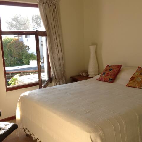 Family-friendly waterfront home with great views gallery image 5