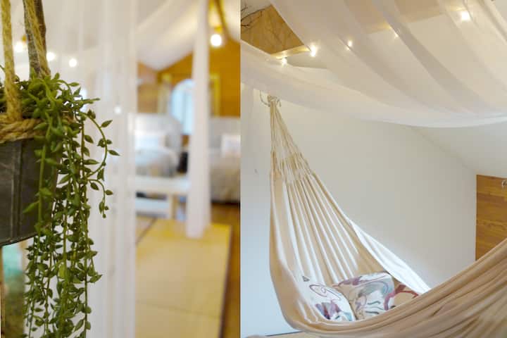 在吊床上放松身心　