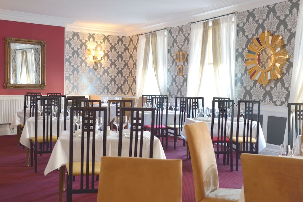 Breakfast Room