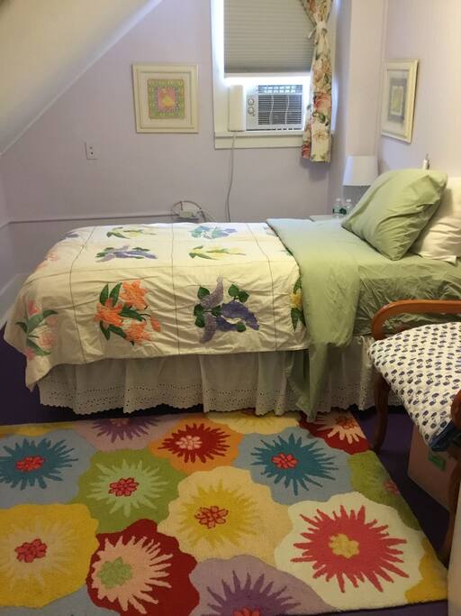 Twin Room Upstairs