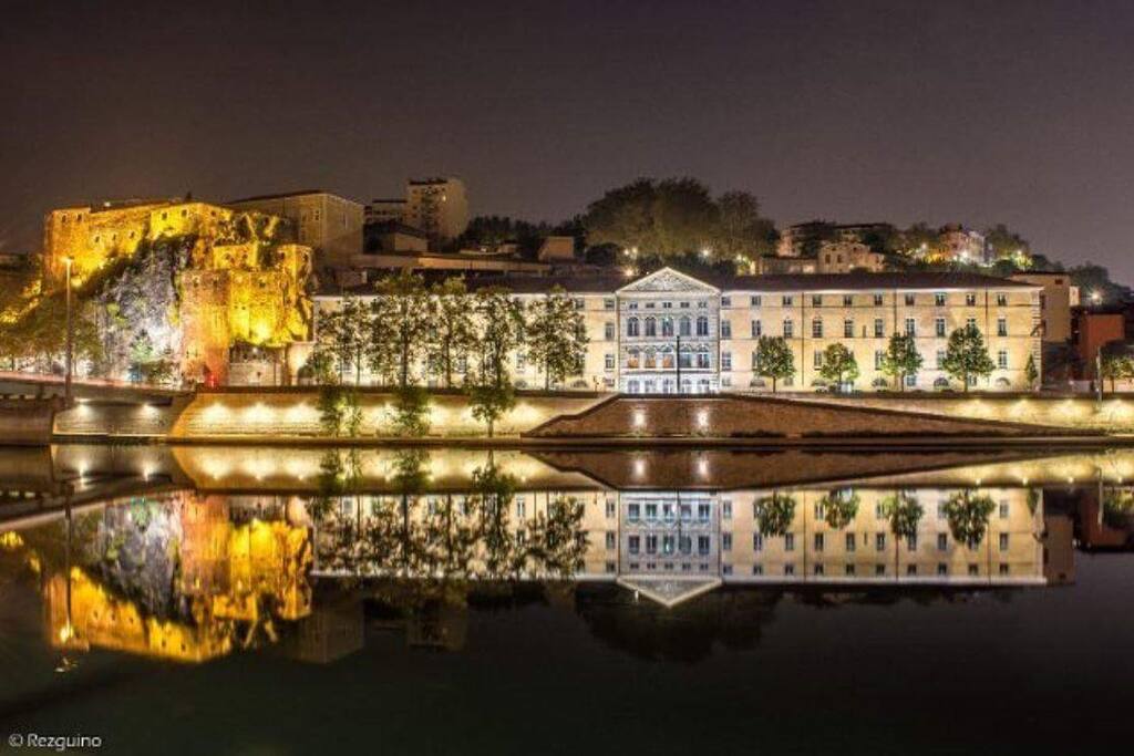 Les quais de Saone maison à droite