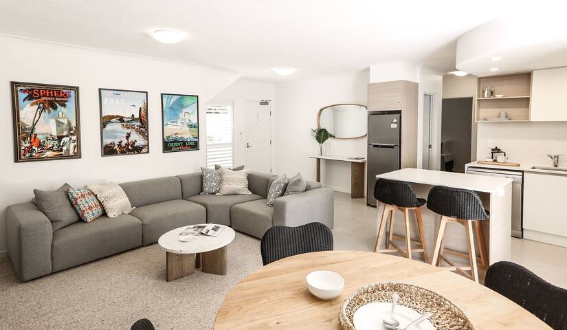 Portofino 2: Beachfront Complex Noosa Heads gallery image 5