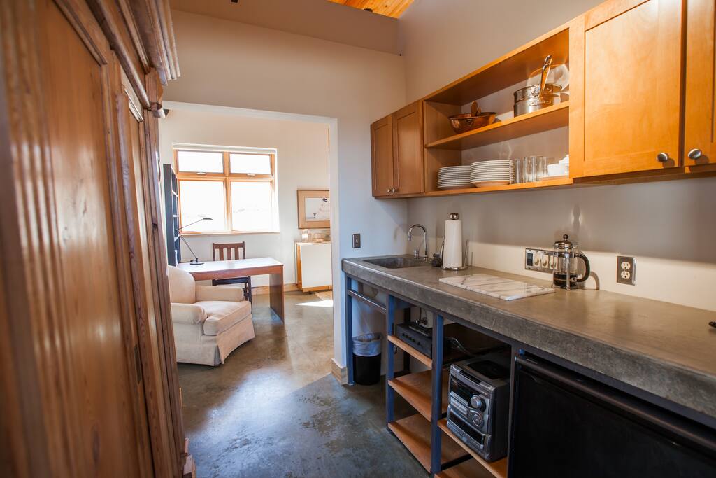 Kitchenette