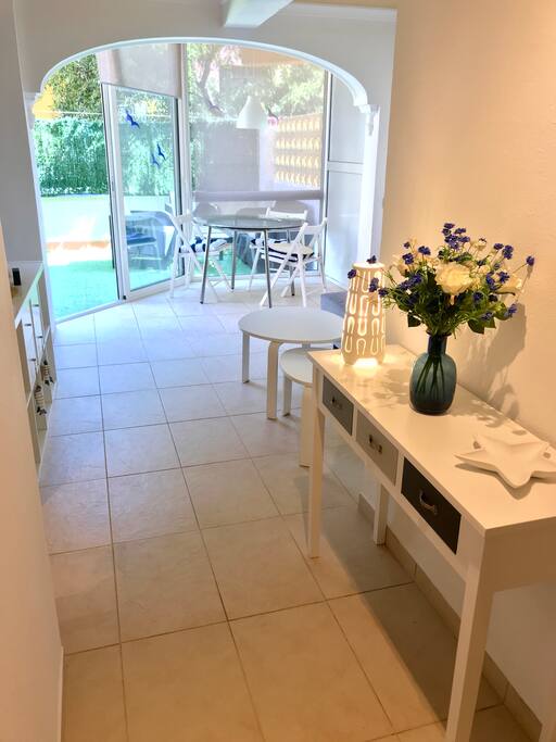 Entrance to the apartment.