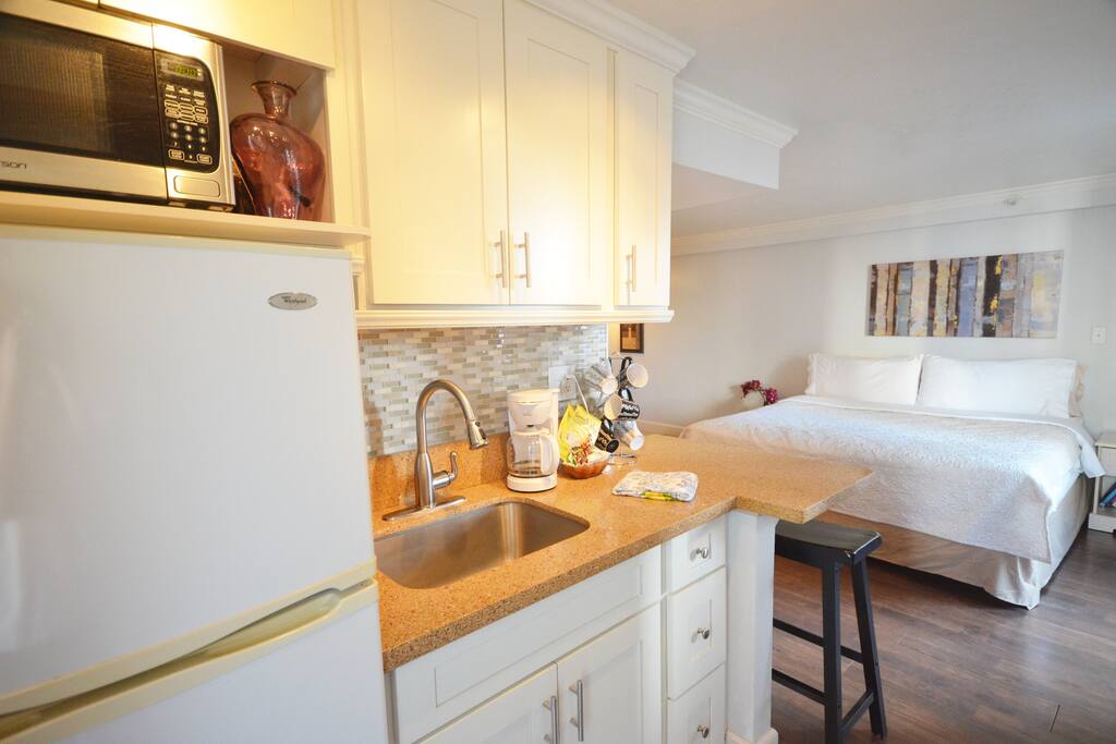 Kitchenette with complementary goodies