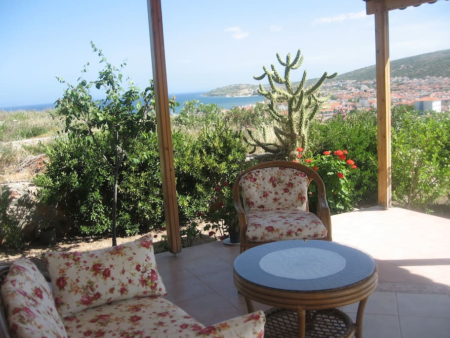 Porch with sea view. There is also a double swing, not in the picture.