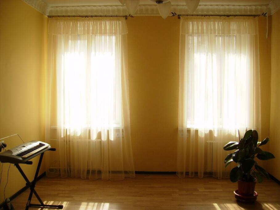 Your bright and cozy room (18 sq. meters)