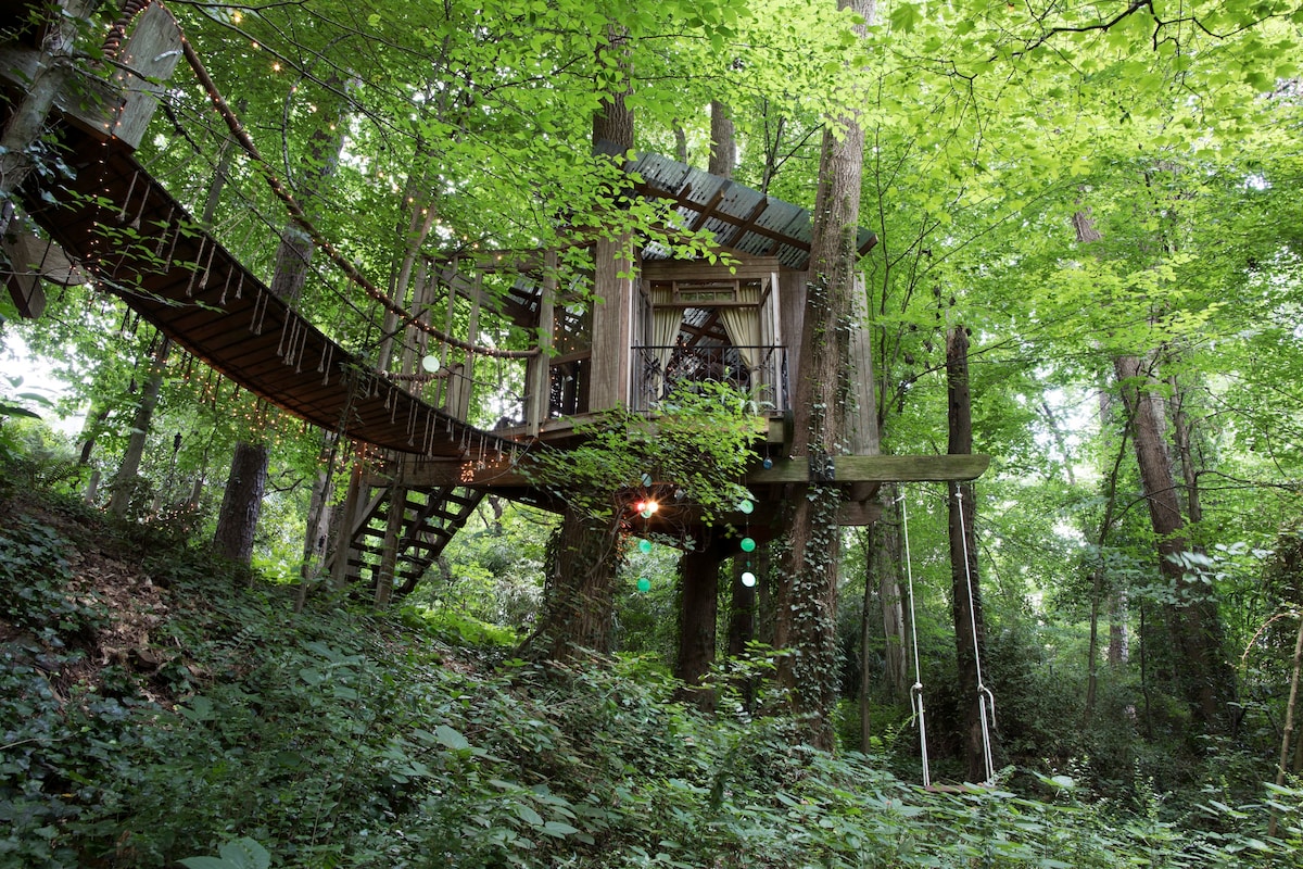 Secluded Intown Treehouse — Домики на деревьях в аренду в г. Атланта,  Джорджия, Соединенные Штаты - Airbnb