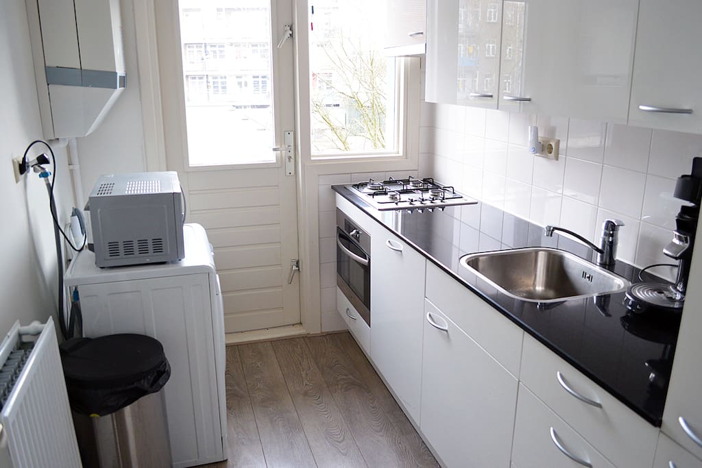 The fully equipped kitchen