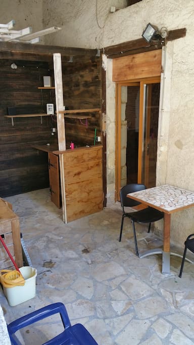 Terrasse équipée donnant sur jardin